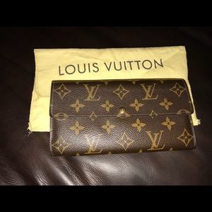 Louis Vuitton Sarah Wallet